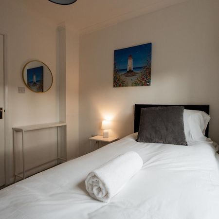 New Barnaby House Redcar South Bank Екстериор снимка